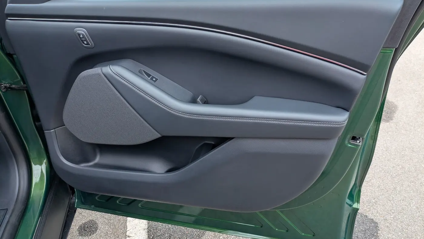 2025 Ford Mustang Mach-E Select