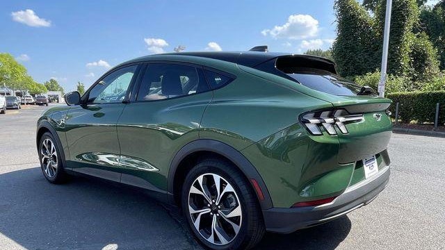 2025 Ford Mustang Mach-E Select