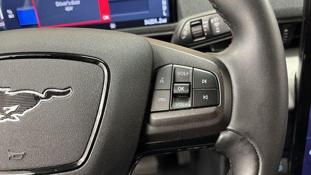 2022 Ford Mustang Mach-E Select