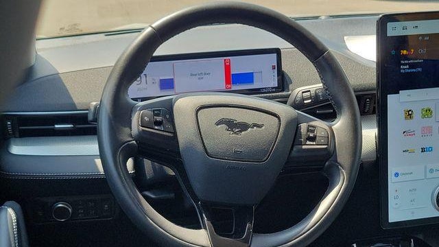 2022 Ford Mustang Mach-E Select