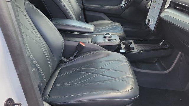 2022 Ford Mustang Mach-E Select
