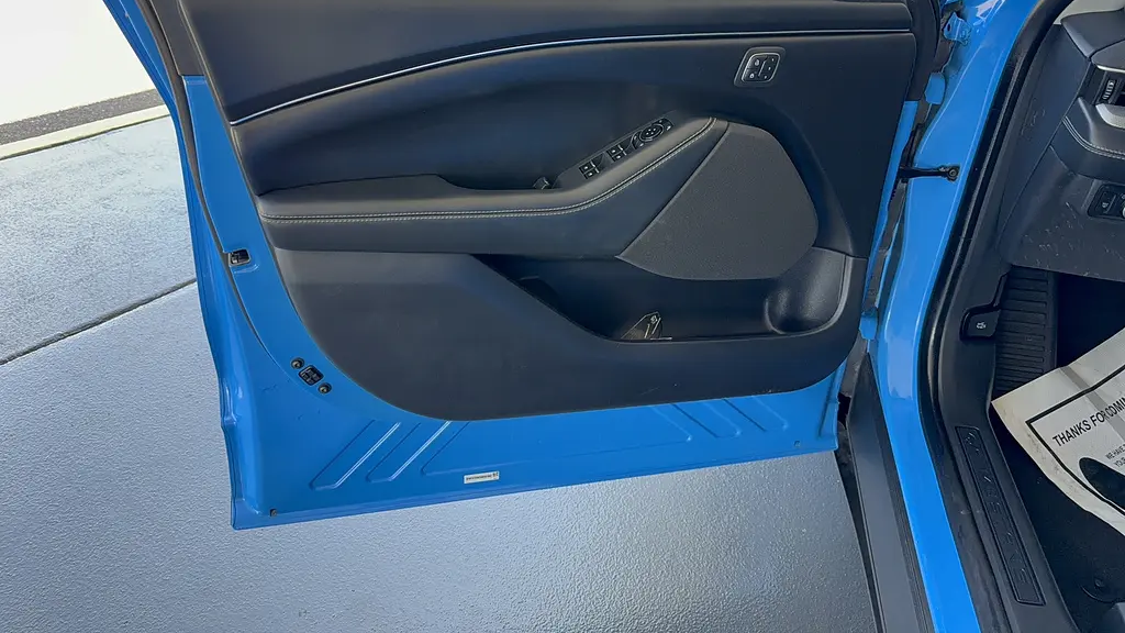 2022 Ford Mustang Mach-E Select