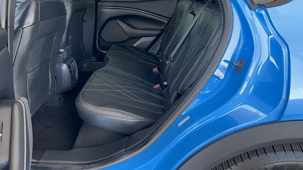 2022 Ford Mustang Mach-E Select