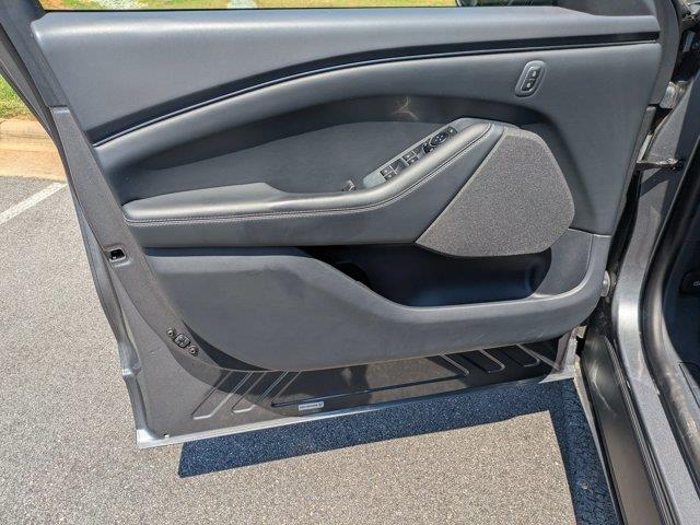 2023 Ford Mustang - $23,995