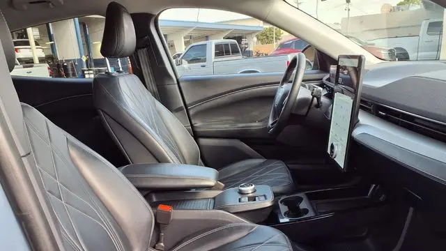 2023 Ford Mustang Mach-E Select