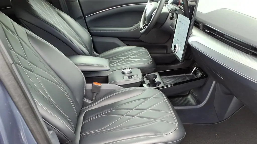 2021 Ford Mustang Mach-E Select