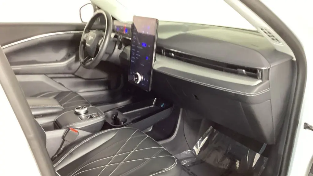 2023 Ford Mustang Mach-E Select