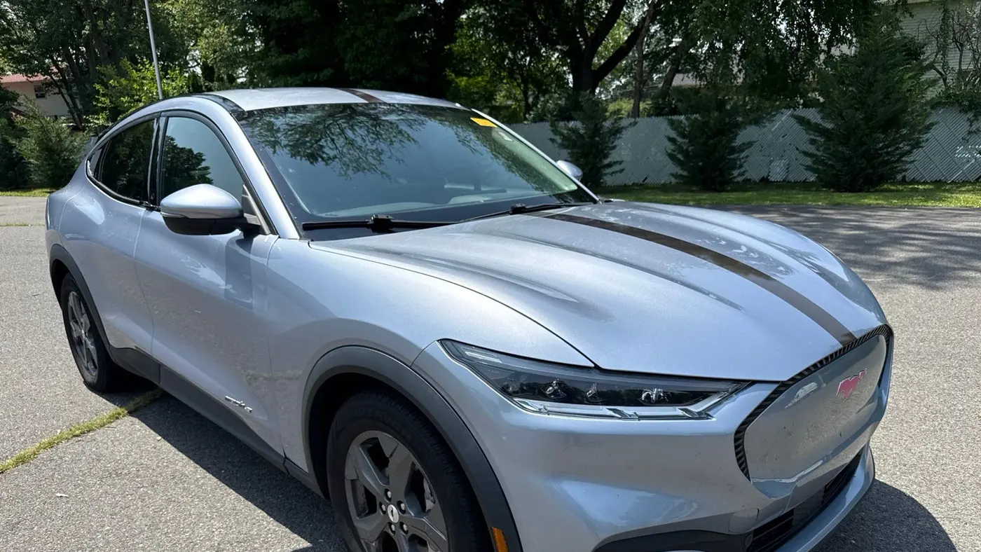 2022 Ford Mustang Mach-E Select