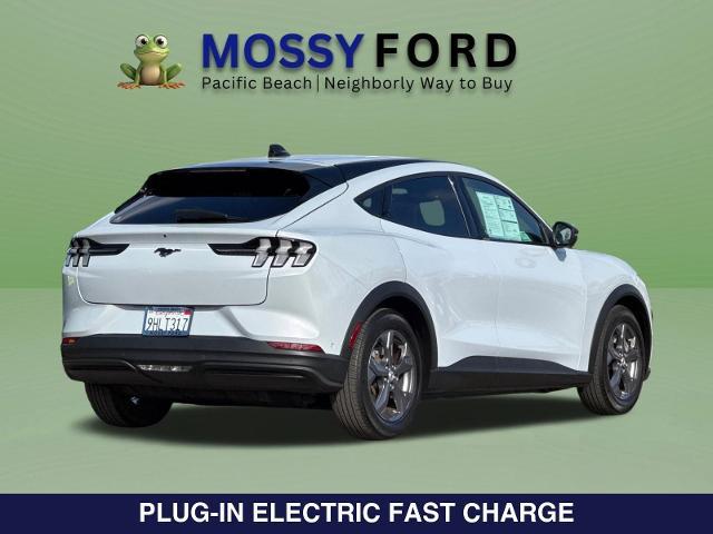 2023 Ford Mustang - $23,400