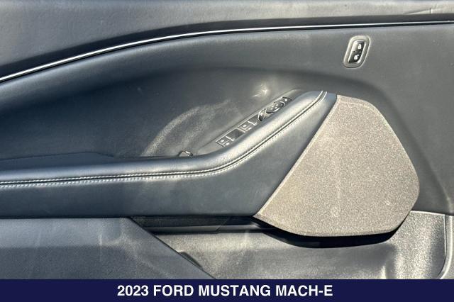 2023 Ford Mustang - $23,400