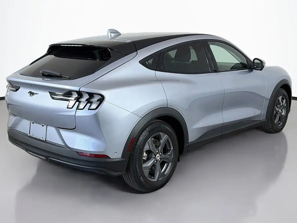 2022 Ford Mustang - $22,499