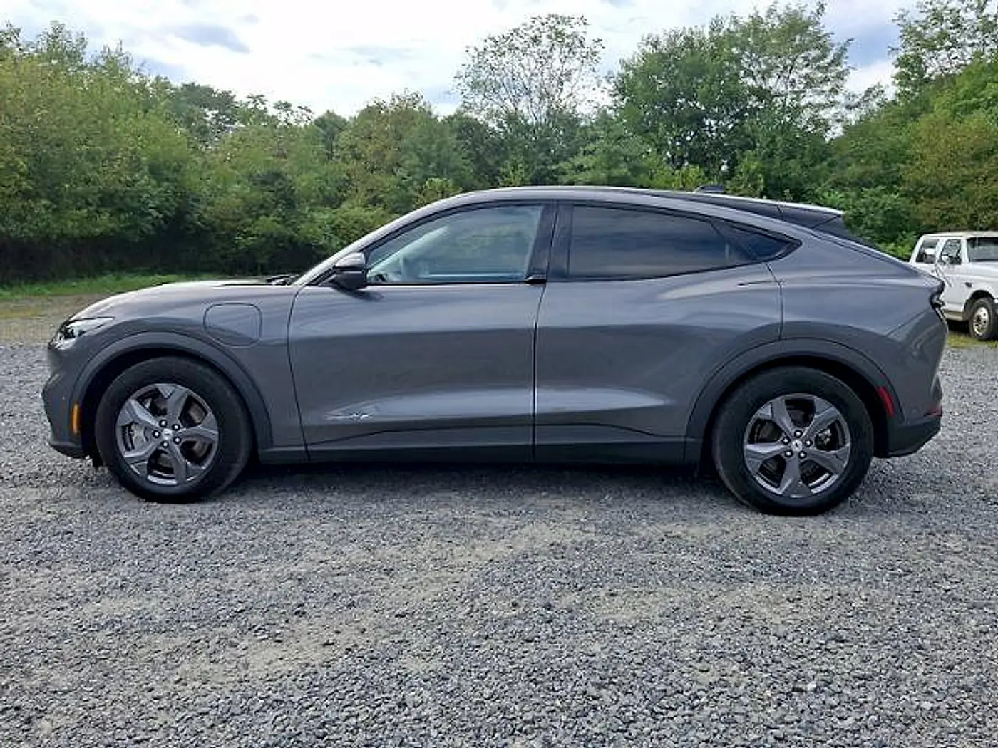 2023 Ford Mustang - $32,999