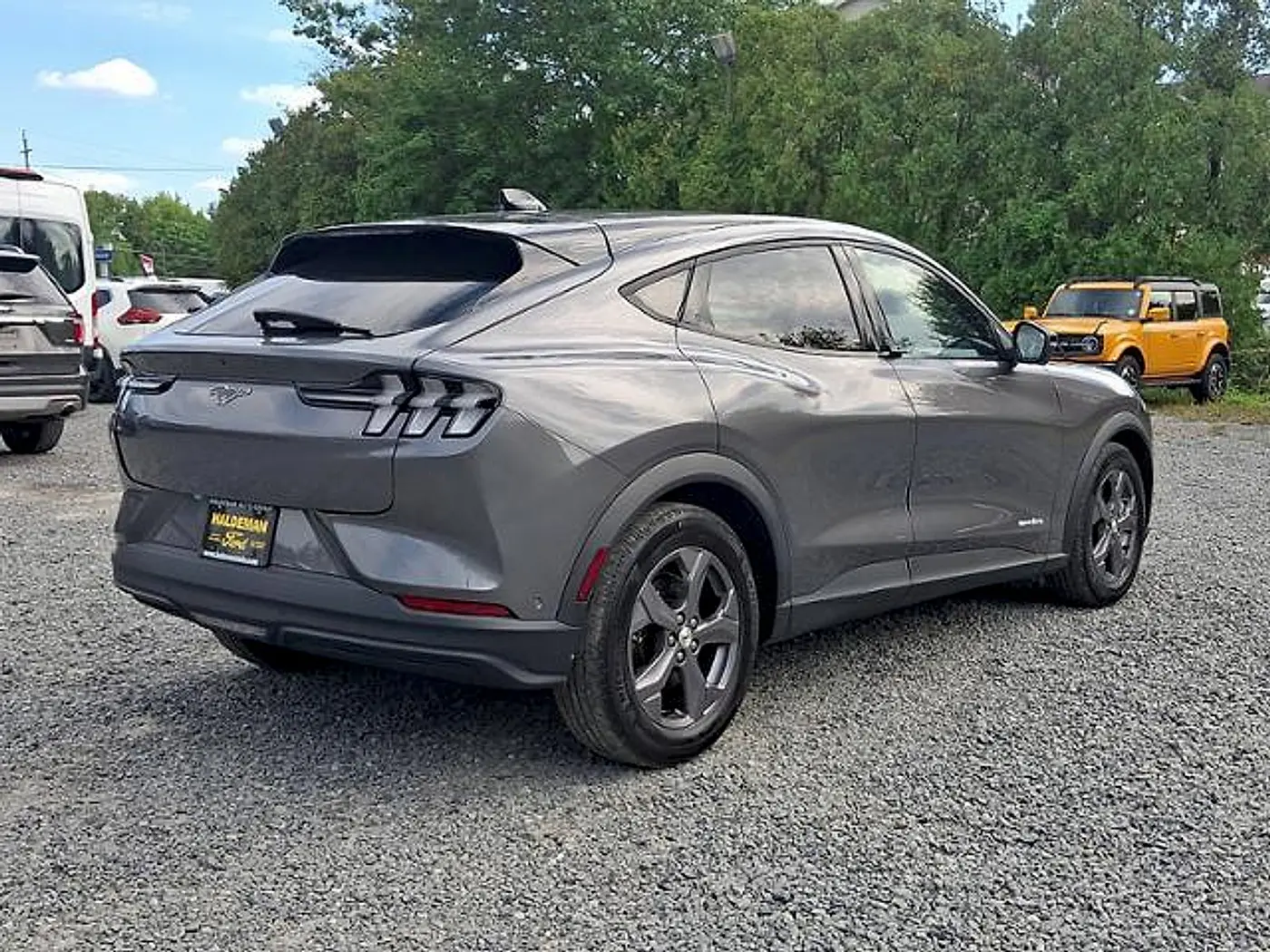 2023 Ford Mustang - $32,999