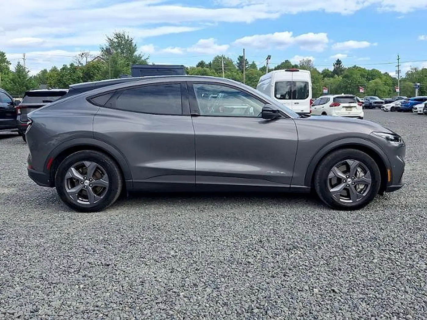 2023 Ford Mustang - $32,999