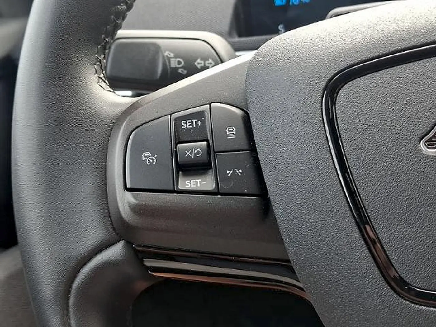 2023 Ford Mustang - $32,999