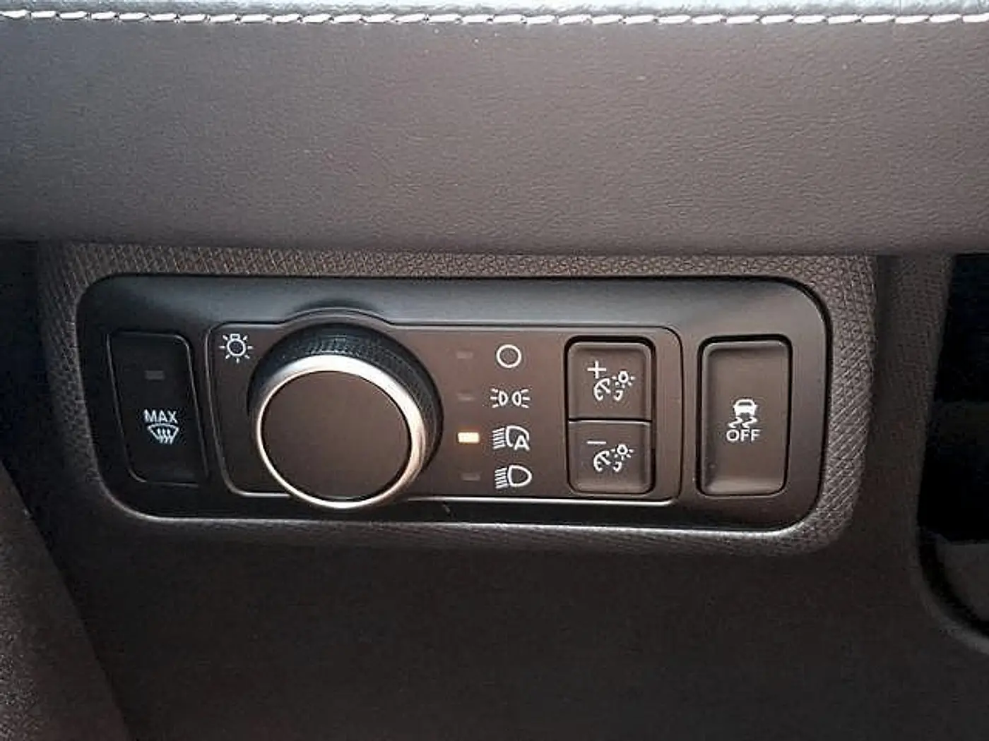 2023 Ford Mustang - $32,999