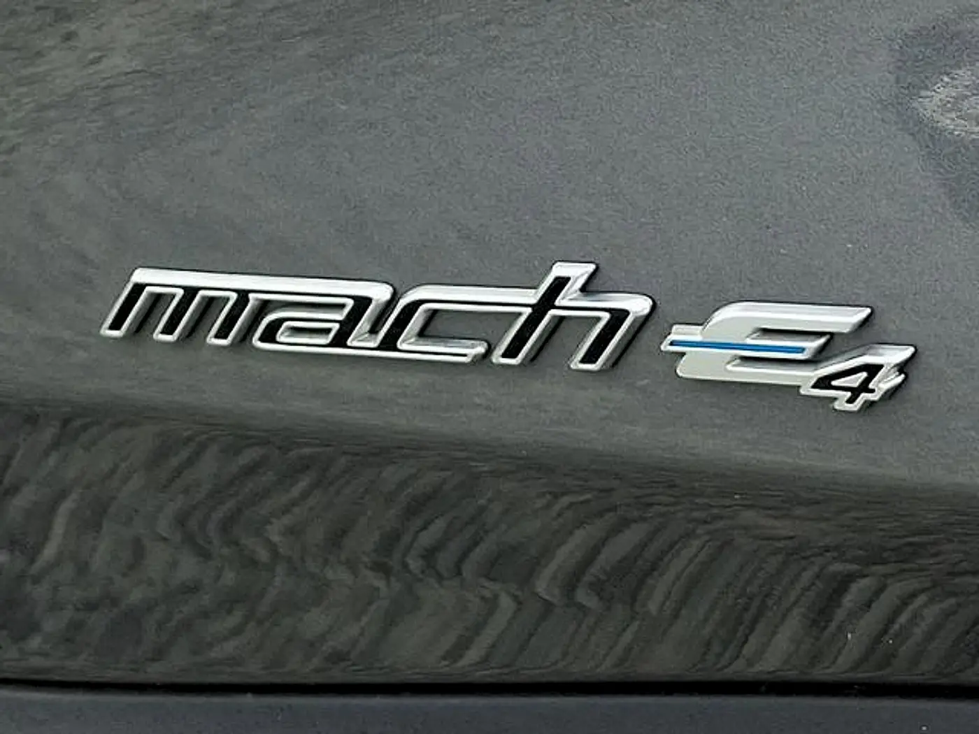 2023 Ford Mustang - $32,999