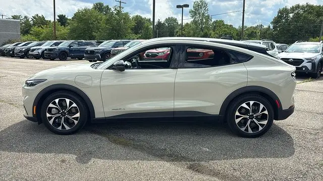 2025 Ford Mustang Mach-E Select