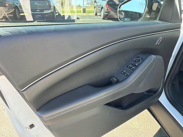 2023 Ford Mustang - $24,000