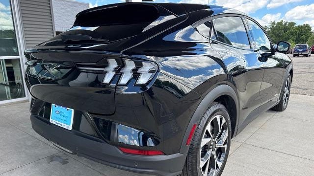 2025 Ford Mustang Mach-E Select