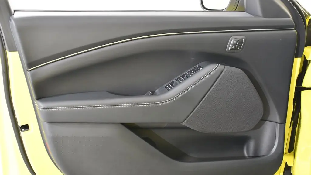 2025 Ford Mustang Mach-E Select