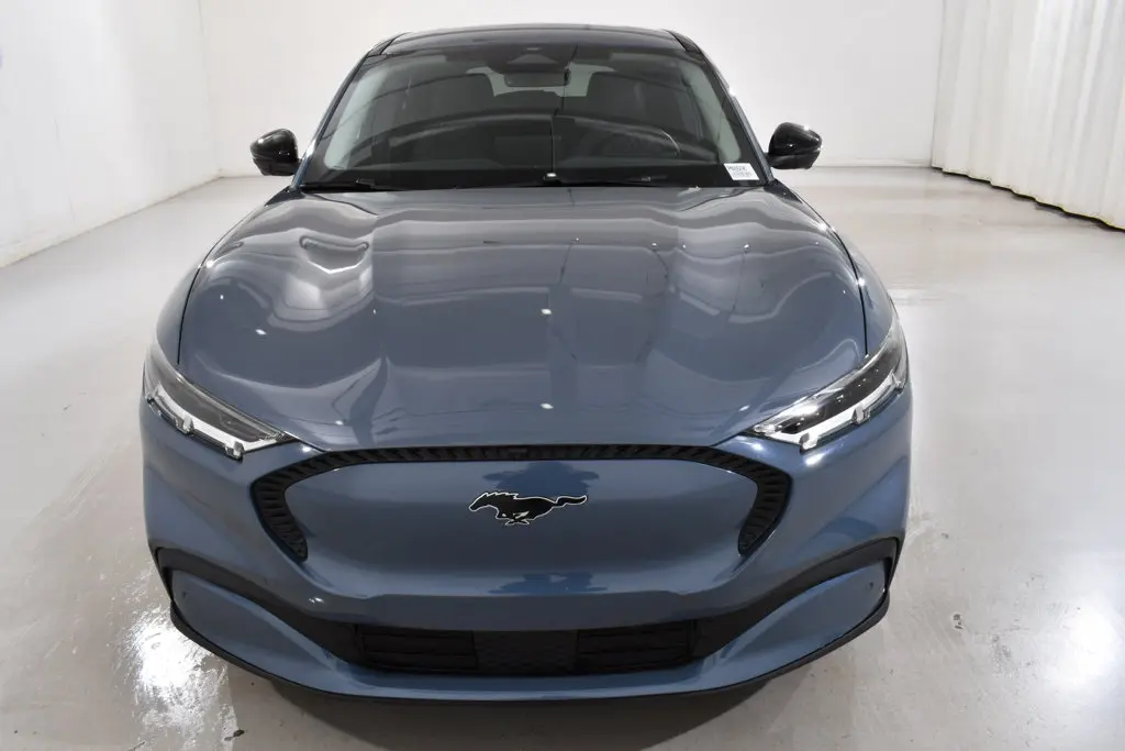 2023 Ford Mustang - $25,855