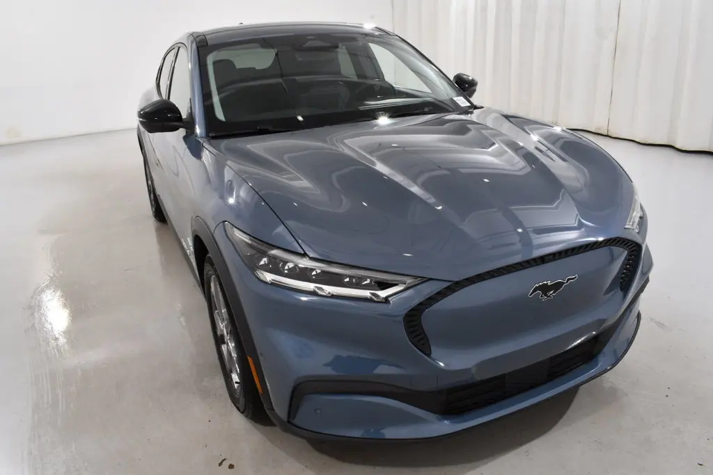 2023 Ford Mustang - $25,855