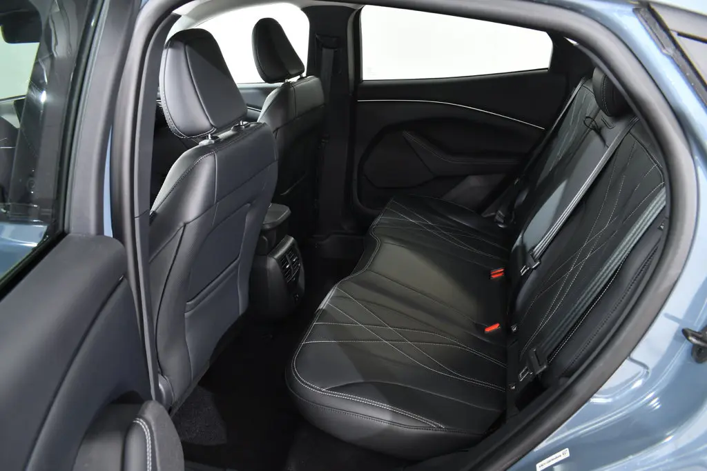 2023 Ford Mustang - $25,855