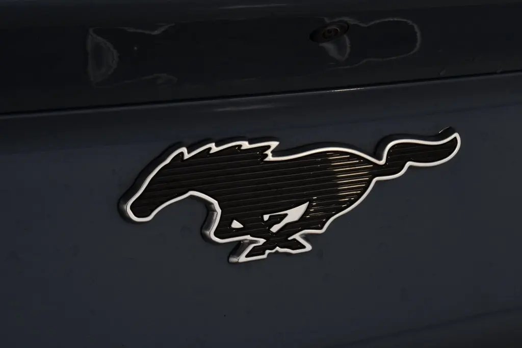 2023 Ford Mustang - $25,855