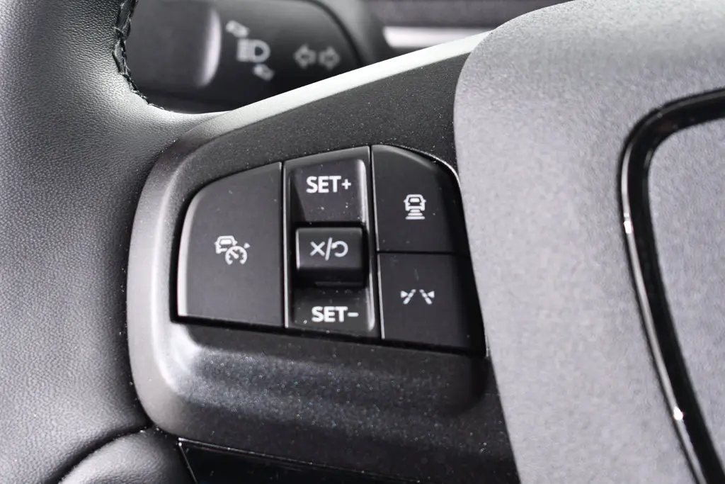2023 Ford Mustang - $25,855