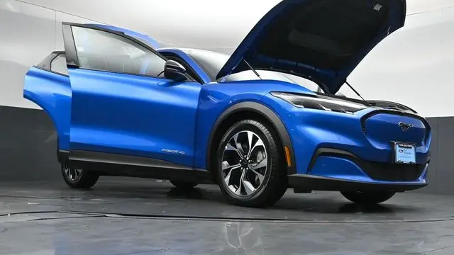 2025 Ford Mustang Mach-E Select