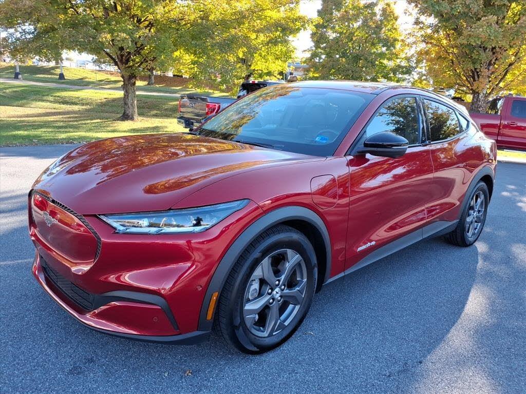 2023 Ford Mustang - $29,987