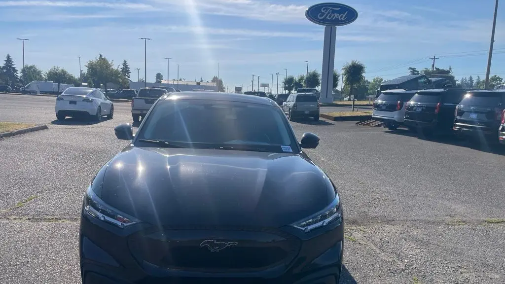 2023 Ford Mustang Mach-E Select