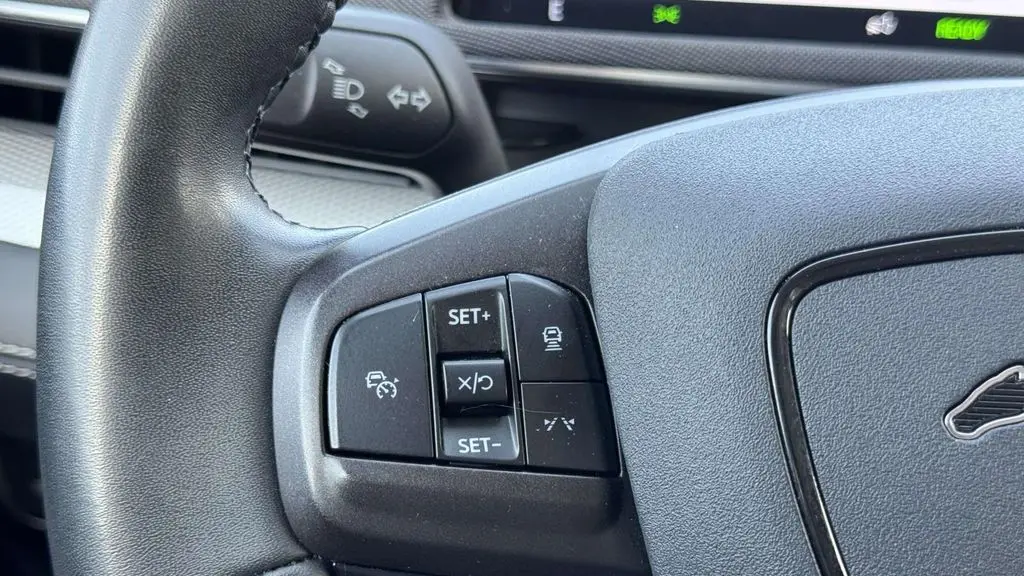 2022 Ford Mustang Mach-E Select