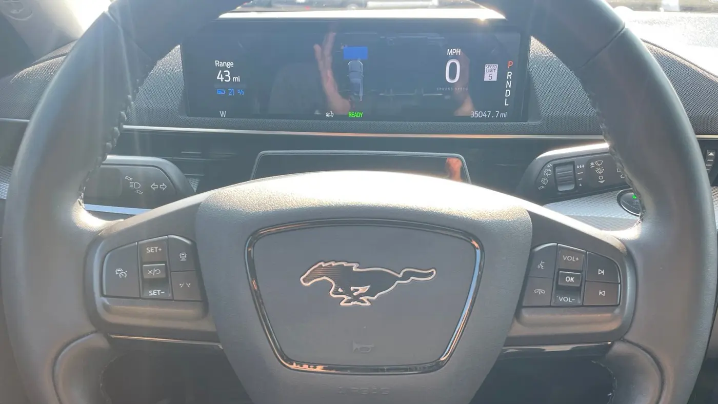 2022 Ford Mustang Mach-E Select
