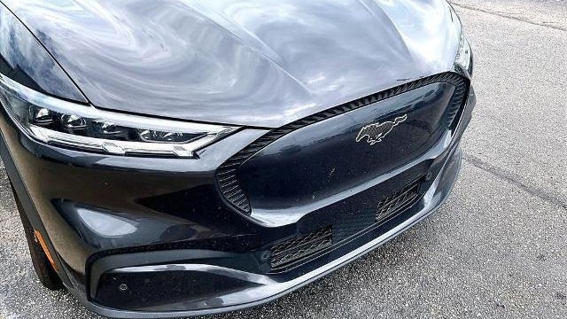 2022 Ford Mustang Mach-E Select