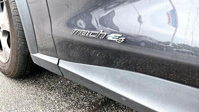 2022 Ford Mustang Mach-E Select