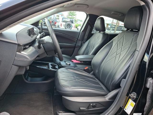 2023 Ford Mustang - $27,897
