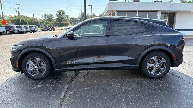 2022 Ford Mustang Mach-E Select