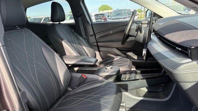2022 Ford Mustang Mach-E Select