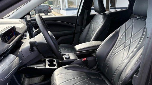 2022 Ford Mustang Mach-E Select