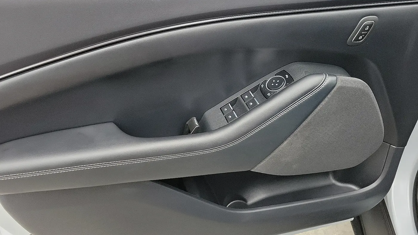 2023 Ford Mustang Mach-E Select