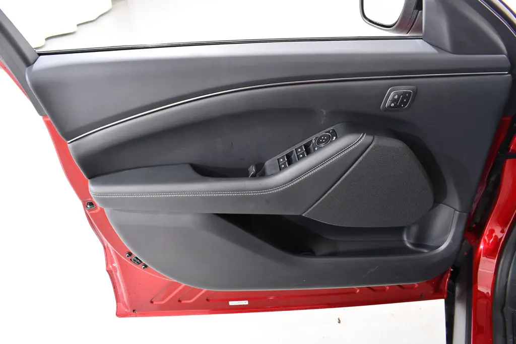 2024 Ford Mustang - $32,755