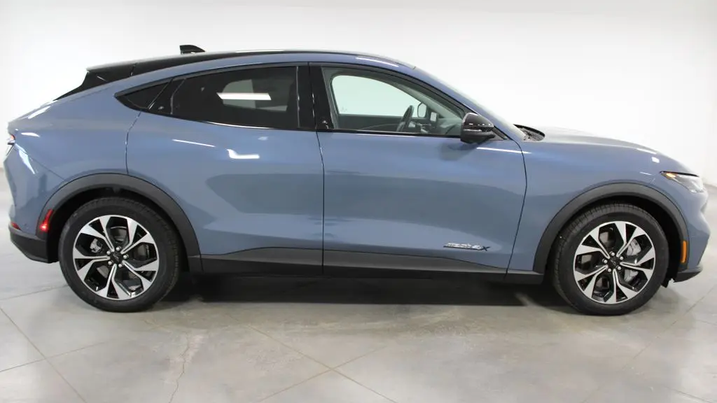 2024 Ford Mustang Mach-E Select