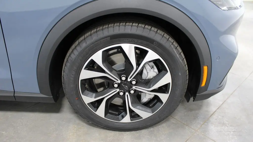 2024 Ford Mustang Mach-E Select