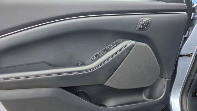 2022 Ford Mustang Mach-E California Route 1