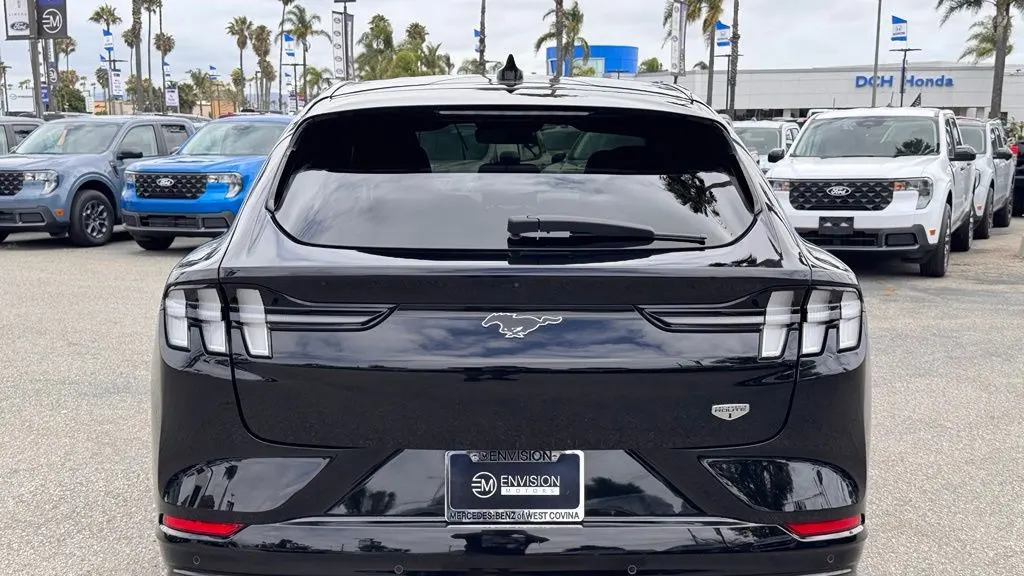2022 Ford Mustang Mach-E California Route 1
