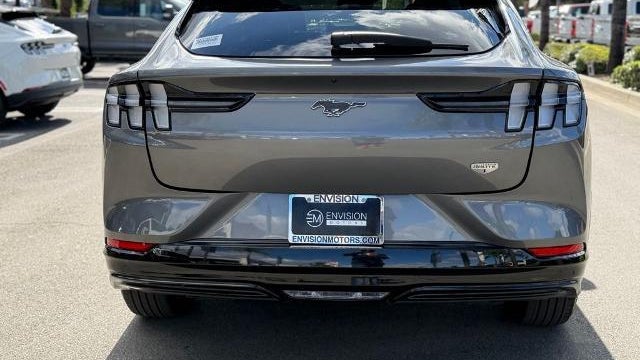 2023 Ford Mustang Mach-E California Route 1