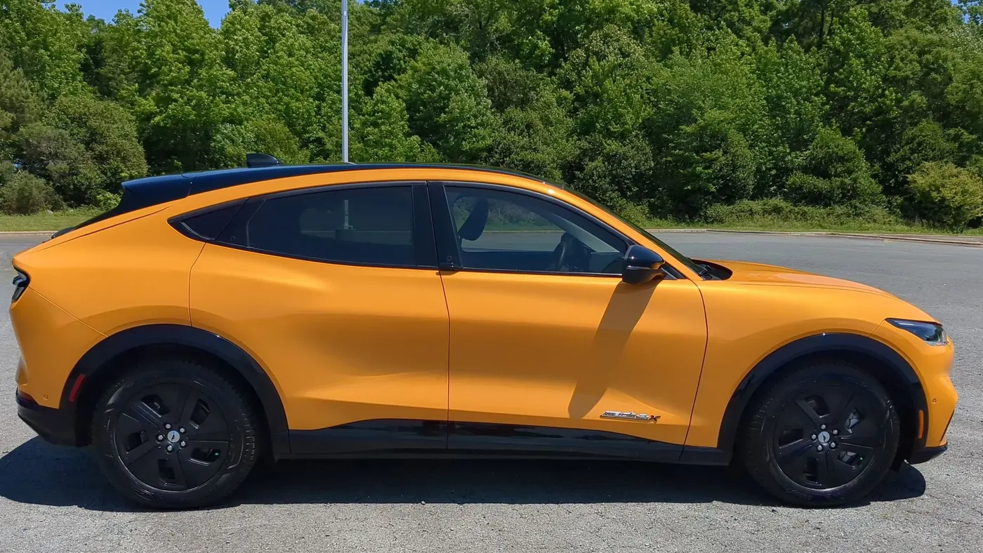 2023 Ford Mustang Mach-E California Route 1