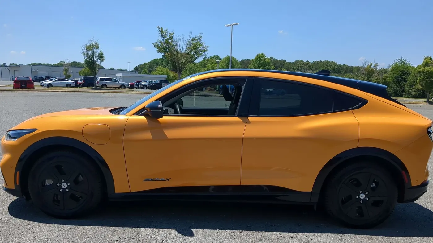 2023 Ford Mustang Mach-E California Route 1